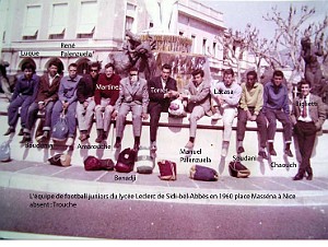 COLLEGE MODERNE LECLERC SIDI BEL ABBES SPORT FOOT 1960 A NICE  (7)